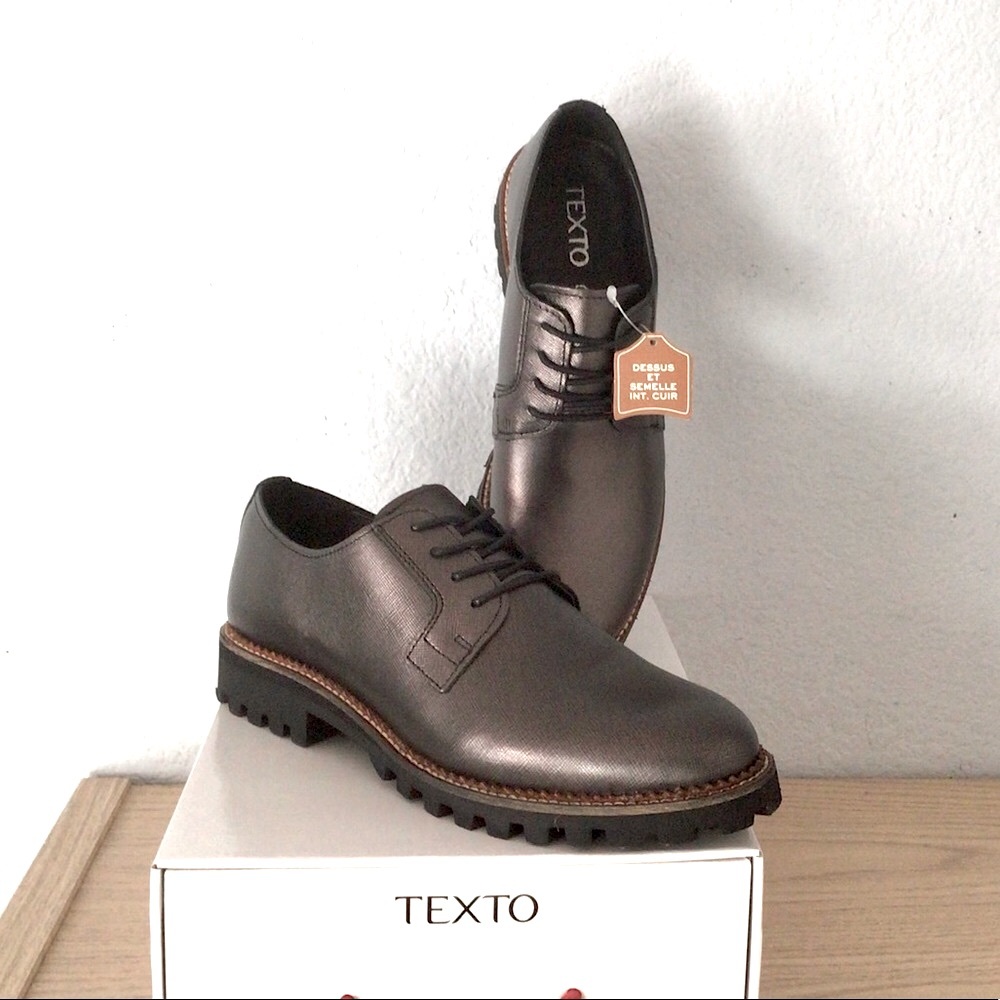 TEXTO Lace Up Leather Oxfords